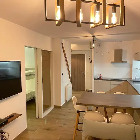 L' Etoile Du Pic Ла-Монжи